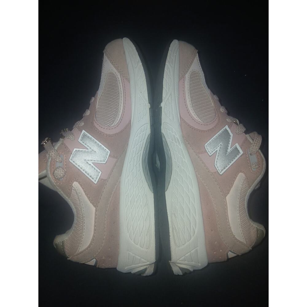 Ladies New Balance - Picture 6 of 6